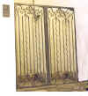 gate2.jpg (18877 bytes)